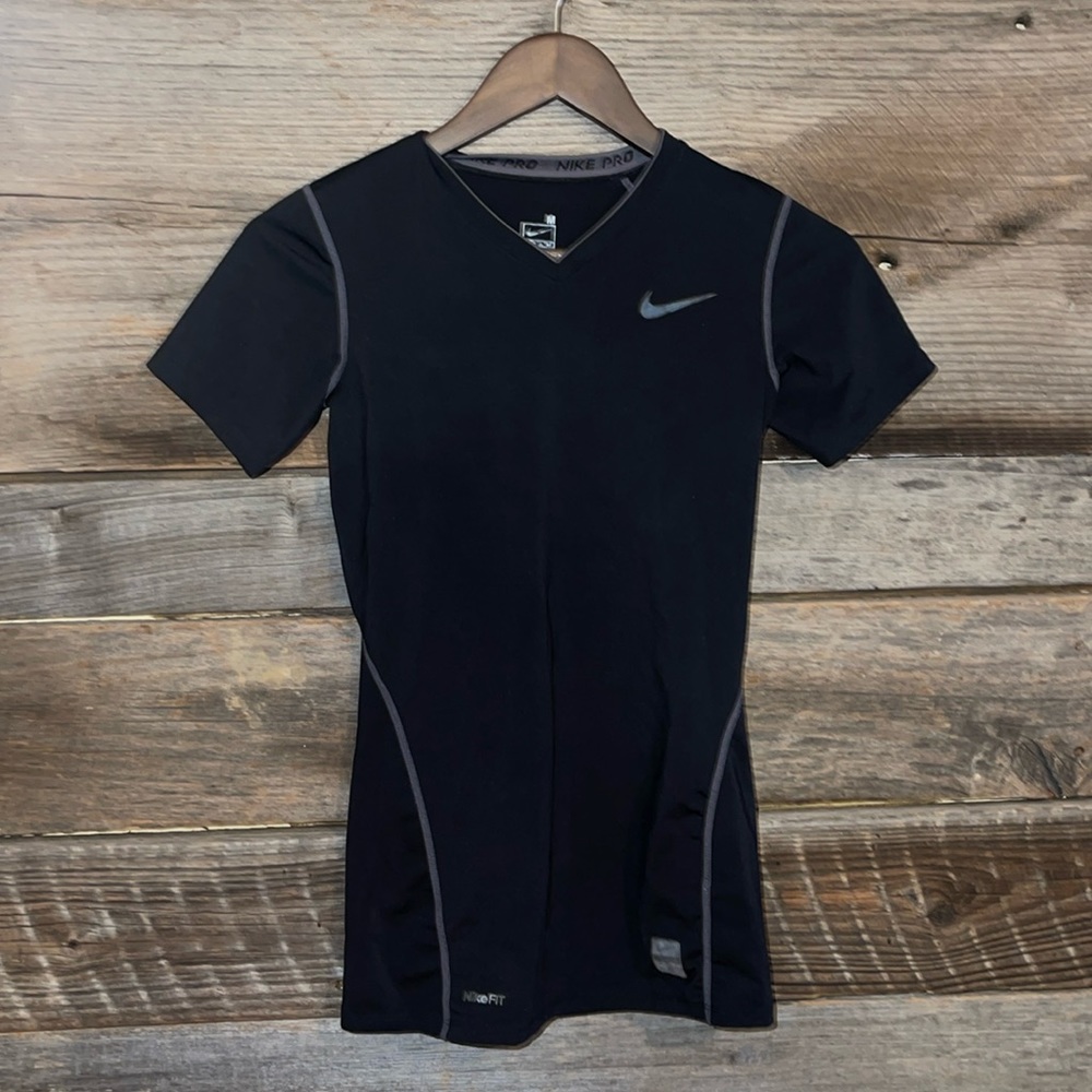 Women’s Nike pro dri-fit